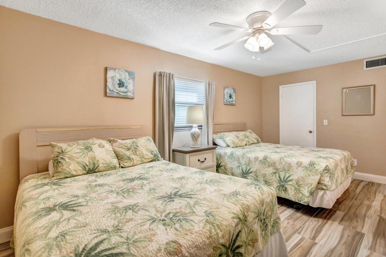 סיינט פיט ביץ' 301 Sandy Shores Condos מראה חיצוני תמונה